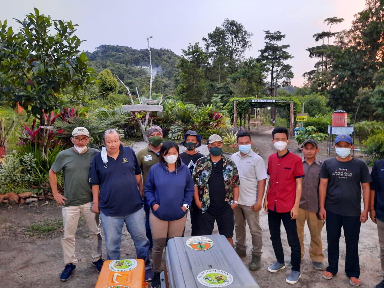 Read more about the article BKSDA, Alobi Foundation dan Irfan Hakim Lepasliarkan 2 Ekor Kukang ke Habitat