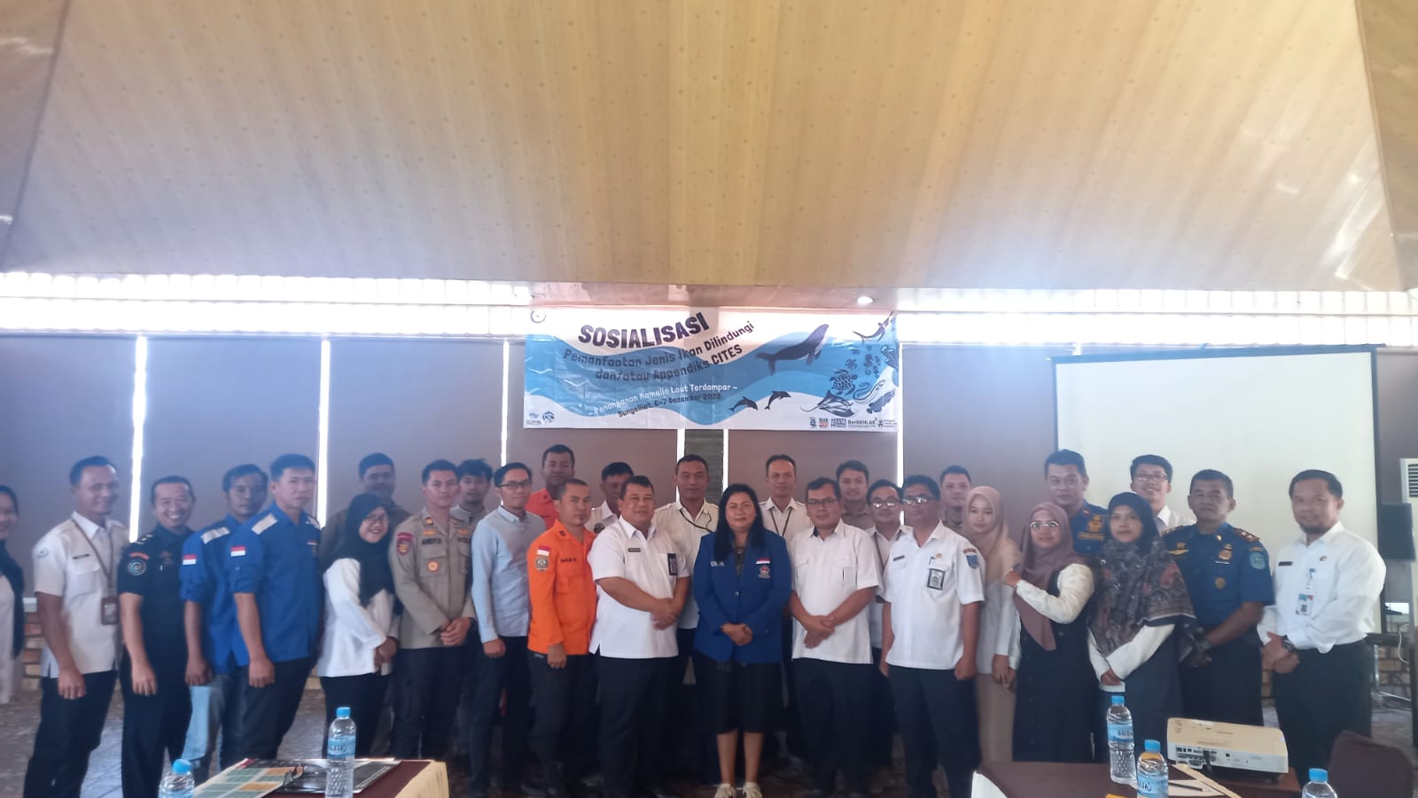Read more about the article Sosialisasi dan Publikasi jenis ikan dilindungi/ Appendiks CITES dan Penanganan Mamalia laut terdampar