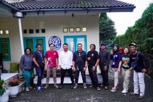 Read more about the article Strengthening Wildlife Conservation: Alobi Foundation’s Inspiring Visit to PRS YIARI