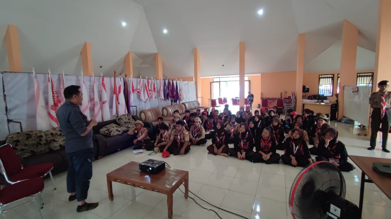 Read more about the article Alobi Berbagi Ilmu Penanganan Reptil di Jambore Daerah V Pramuka Bangka Belitung