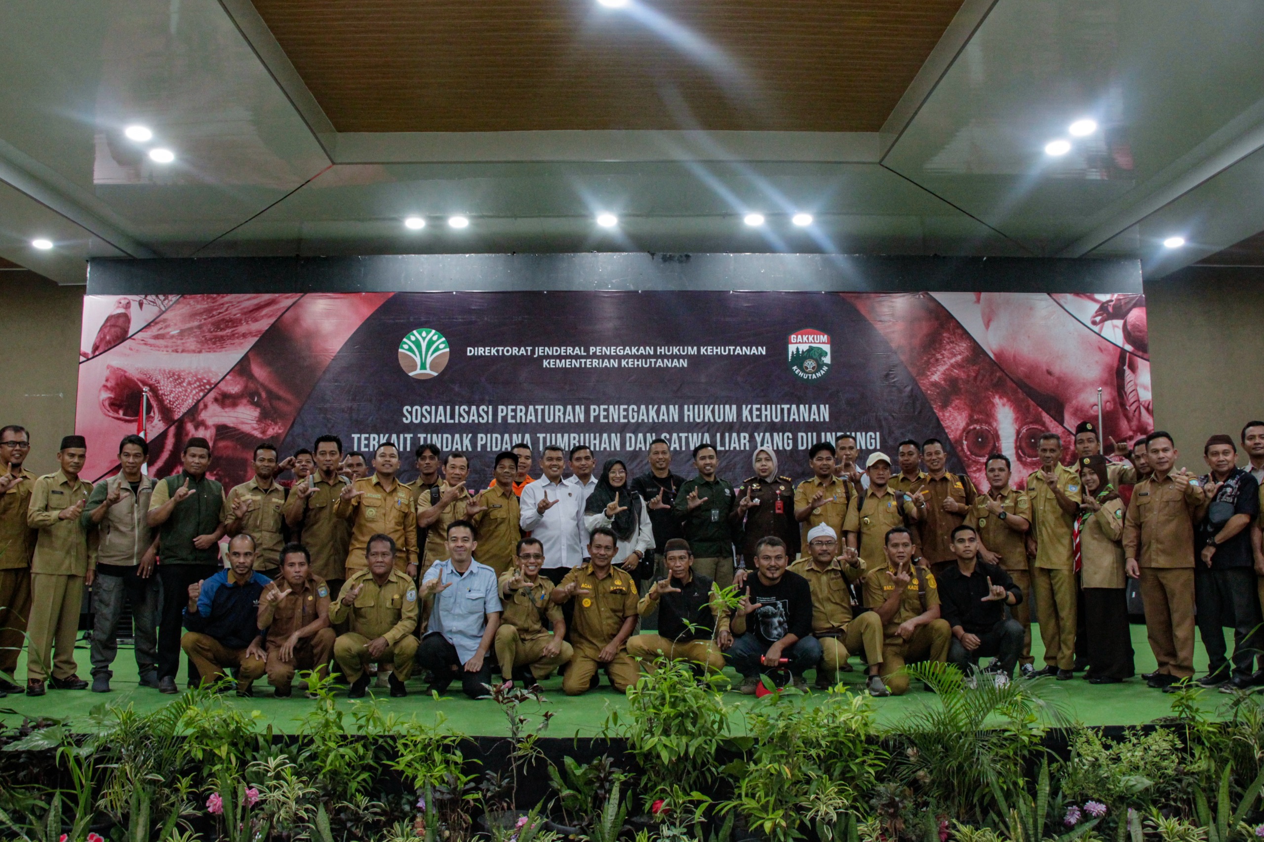Read more about the article Alobi Foundation Berkolaborasi dengan Direktorat Jenderal Penegakan Hukum Kementerian Kehutanan dalam kegiatan Sosialisasi Peraturan Penegakan Hukum Tindak Pidana TSL
